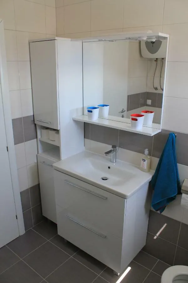 Mina Apartments Okrug Gornji Croatia